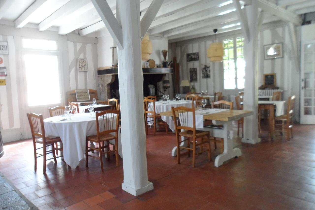 Hôtel et RESTAURANT traditionnel L' Escalandes Lesperon (Landes) Exterior foto
